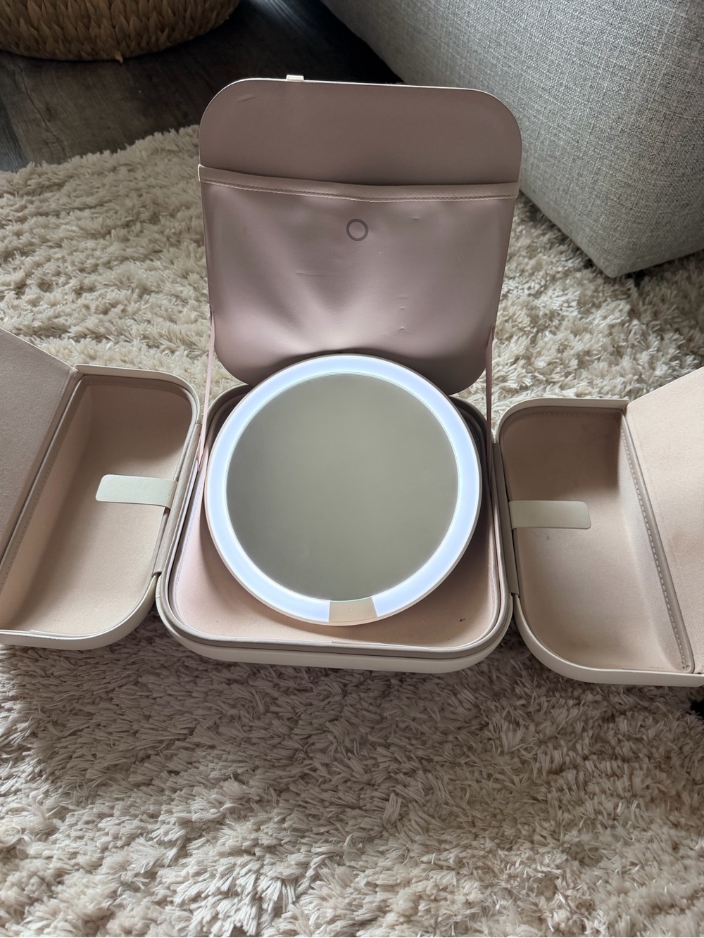 Travel Makeup Toiletry Case with light up mirror
